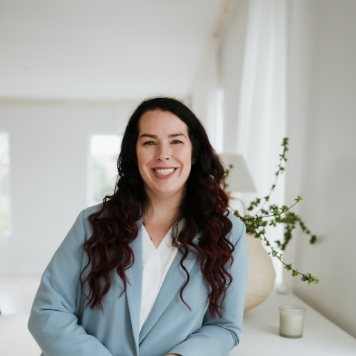 Ashley Thomas - Geiger Legal Group